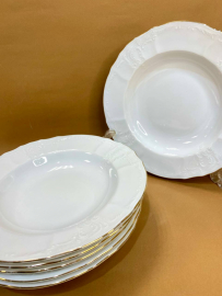 Глубокие тарелки для пасты. Бернадотт - мануфактура Чехии. Рельефный фарфор с позолотой. Цена за 6шт. Картинка 1